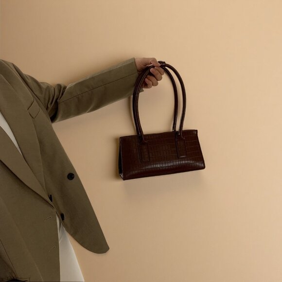 Croc-Embossed Clip Bag - Picture 2 of 2